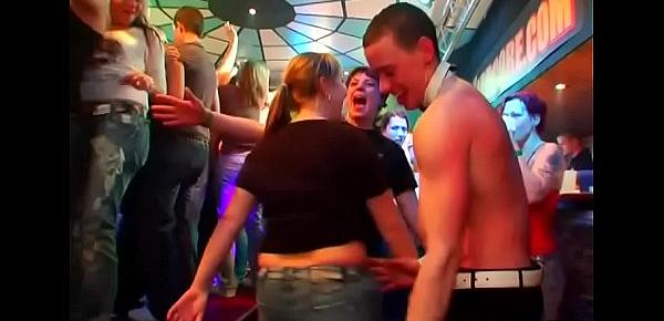  Cheeks in club drilled undress dancer